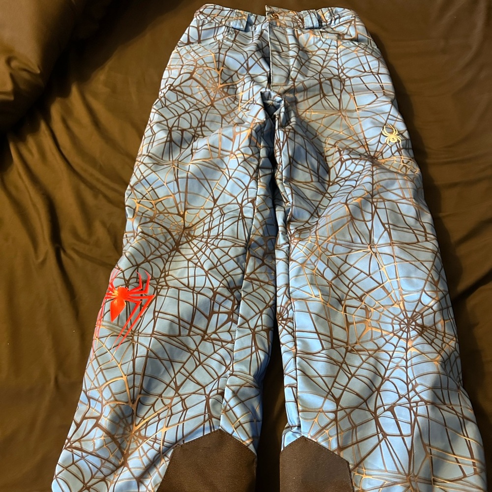 Spyder big boys ski snowboarding pants. Size 16, elastic waistband